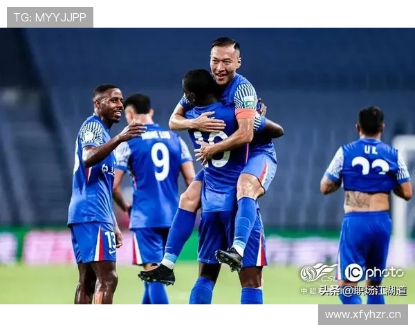 上海申花战术僵化引热议!球队陷入“内外援矛盾”,争冠之路再遇阻 上海申花战术僵化引热议!球队陷入“内外援矛盾”,争冠之路再遇阻